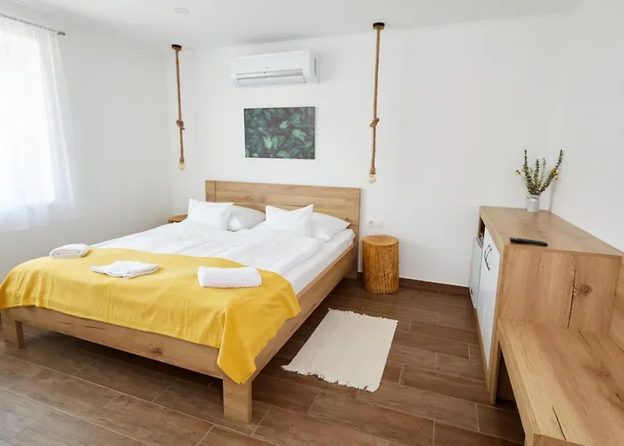 Bed & Breakfast Naturella Panzio 3*