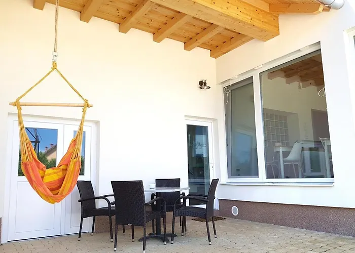 Naturella Panzio 3* Villány