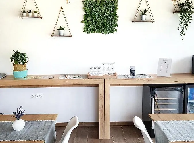 לינה וארוחת בוקר Naturella Panzio